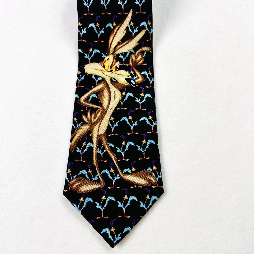 Official Looney Tunes Wile E. Coyote and Roadrunner Silk Neck Tie